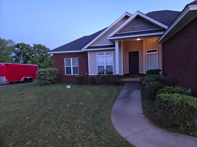 60 Sunrise Ct in Deatsville, AL - Building Photo - Building Photo