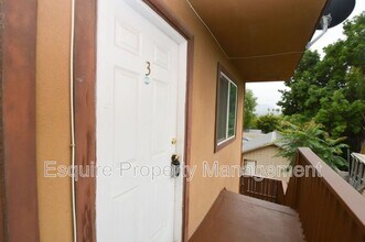 311 A St in Fillmore, CA - Foto de edificio - Building Photo