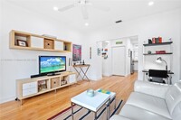 701 Meridian Ave, Unit 3 in Miami Beach, FL - Building Photo - Building Photo