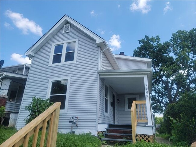 property at 1542 Thomas Ave