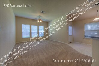 220 Valona Loop in Round Rock, TX - Building Photo - Building Photo