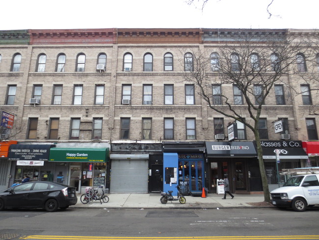 7215 3rd Ave in Brooklyn, NY - Building Photo - Building Photo