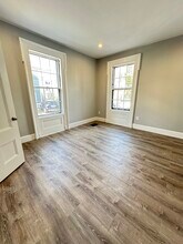 6 Monroe St in Salem, MA - Building Photo - Building Photo