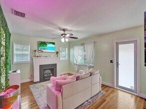 615 SW 4th Ave in Fort Lauderdale, FL - Building Photo - Building Photo