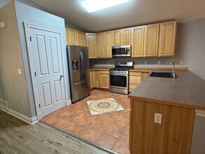 6522 E 9th Ave in Anchorage, AK - Building Photo - Building Photo