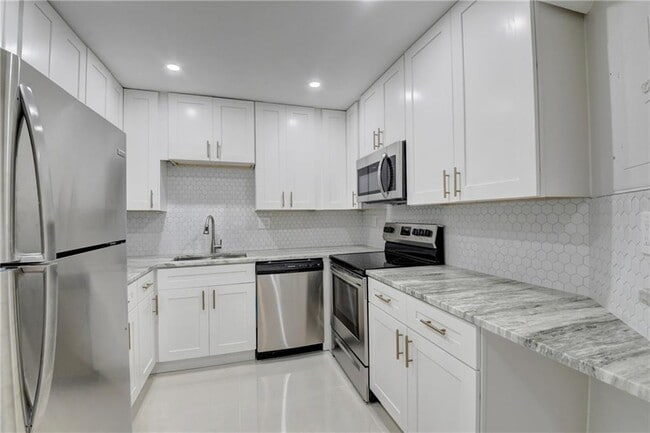6417 La Costa Dr