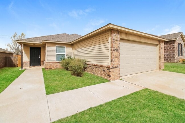 11713 NW 100th St in Yukon, OK - Building Photo - Building Photo