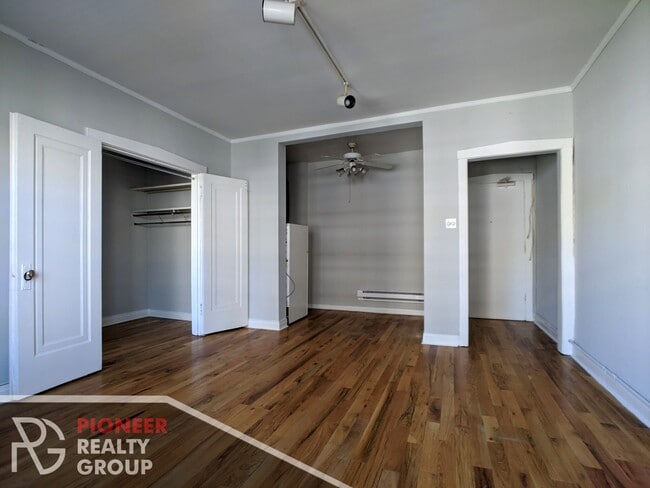 515 W Melrose St, Unit 511-#305 in Chicago, IL - Foto de edificio - Building Photo