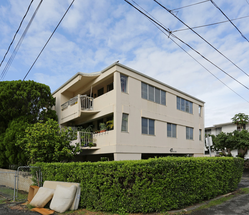 47 Hialoa St in Honolulu, HI - Building Photo