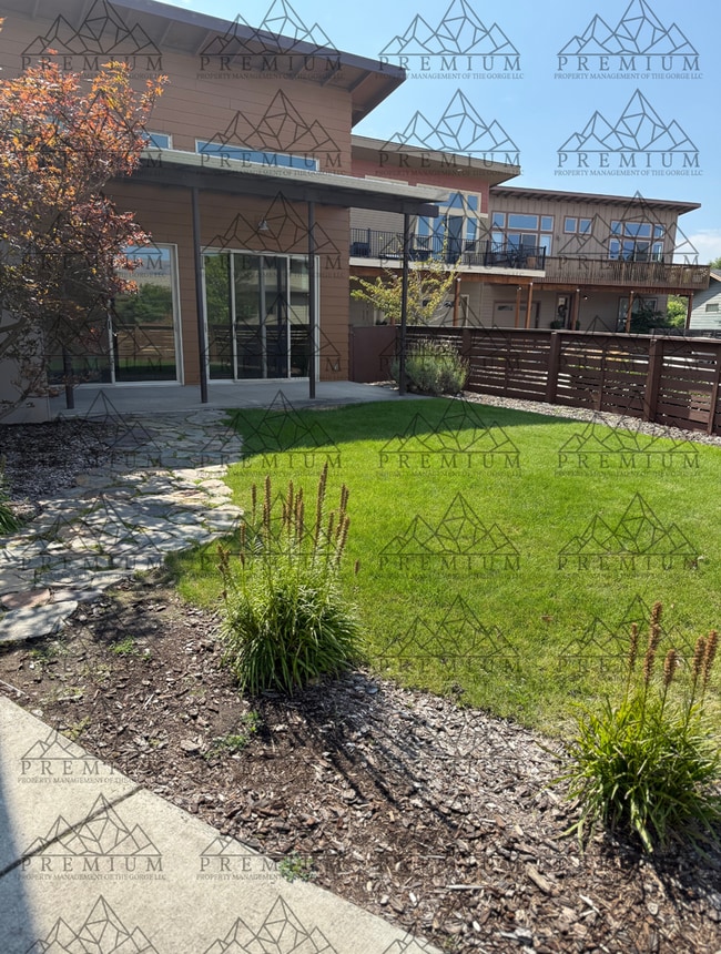 property at 166 Blue Heron Ct