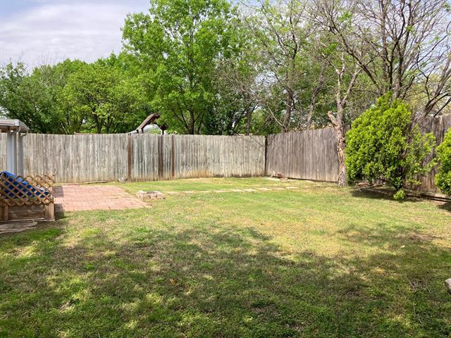 6433 Westridge Dr in Watauga, TX - Building Photo - Building Photo