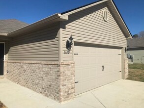 8632 Mohring Pl in Leeds, AL - Building Photo - Building Photo