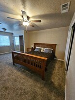 590 Dee Ct in Redding, CA - Building Photo