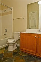 4850 Eisenhower Ave-Unit -408 in Alexandria, VA - Building Photo - Building Photo