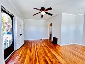 5725 2nd St in Long Beach, CA - Building Photo - Building Photo