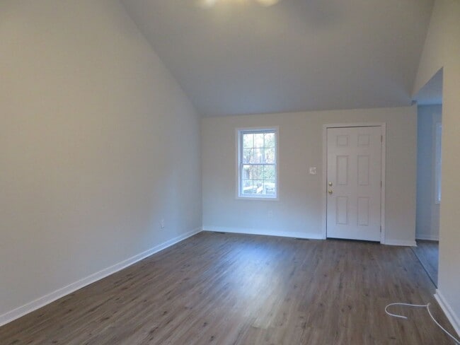 27512 Flank Rd in Petersburg, VA - Building Photo - Building Photo