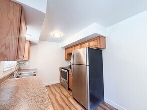 2753 W 3835 S in West Valley City, UT - Building Photo - Building Photo