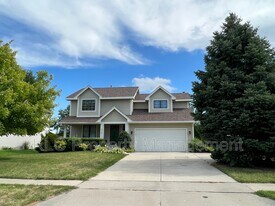 15104 Hawthorn Dr in Clive, IA - Building Photo