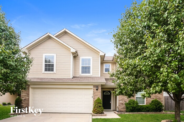 978 Kempson Ct in Westfield, IN - Building Photo