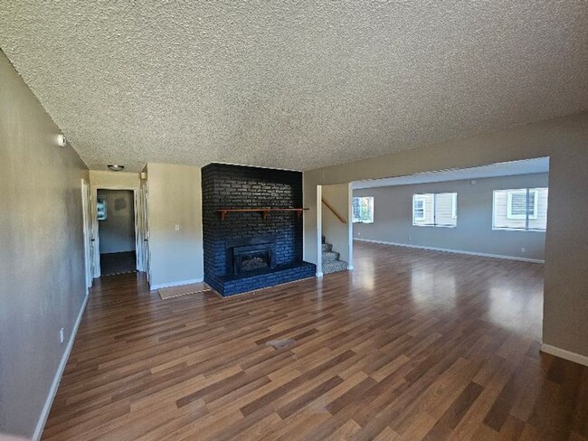 249 Laurel St in Avila Beach, CA - Building Photo - Building Photo