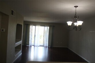 13929 Fairway Island Dr in Orlando, FL - Building Photo - Building Photo