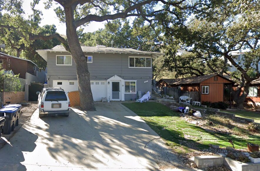 5888 Oak Knolls Rd, Unit A in Simi Valley, CA - Building Photo