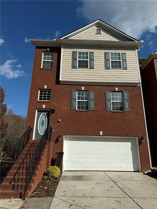 3441 Lockmed Dr NW in Peachtree Corners, GA - Building Photo