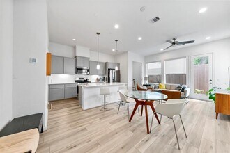 1524 Ojeman Rd in Houston, TX - Building Photo - Building Photo