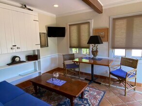 811 NE 8th Ave in Delray Beach, FL - Building Photo - Building Photo