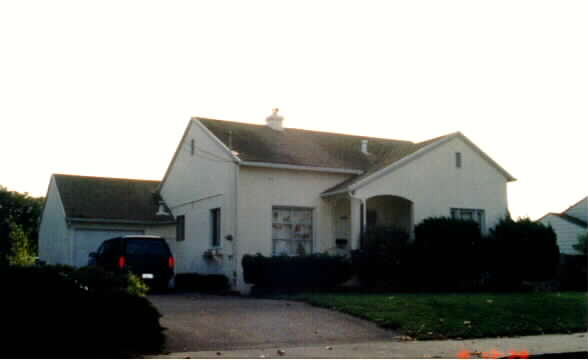 2420 W Ave 133 in San Leandro, CA - Building Photo - Building Photo