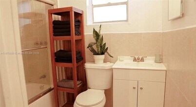 68 NW 45th St in Miami, FL - Building Photo - Building Photo