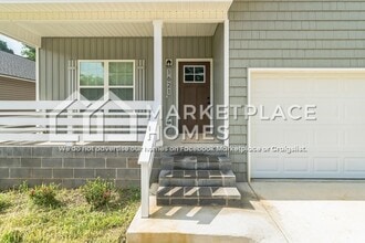 1621 North St SE in Decatur, AL - Building Photo - Building Photo
