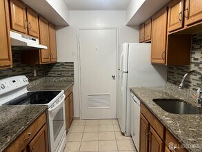 30 Prospect St in Metuchen, NJ - Building Photo - Building Photo