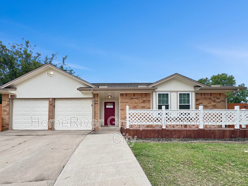 1604 NE 6th St in Moore, OK - Foto de edificio