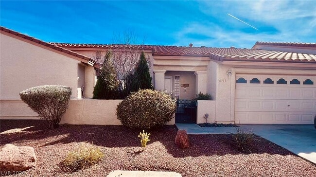 8113 Spanish Peak Dr in Las Vegas, NV - Building Photo - Building Photo