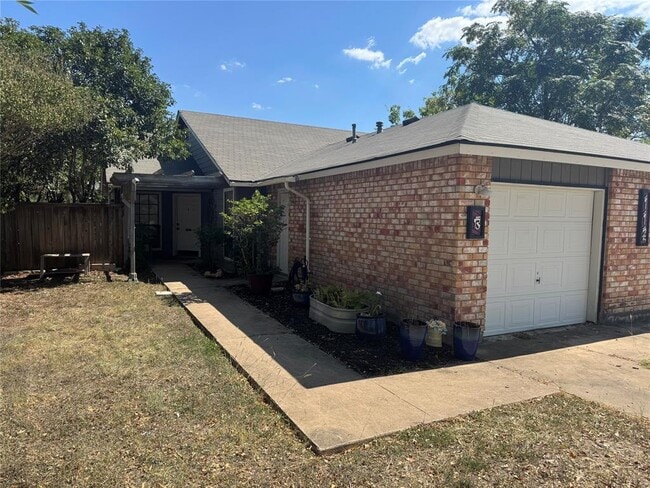property at 112 S Mockingbird Ln