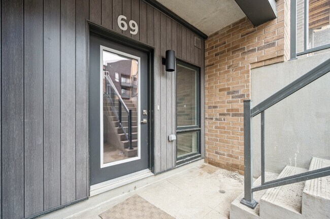 37 Reverie Way in Kitchener, ON - Building Photo - Building Photo