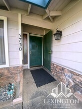 5730 Haskell Ave in Carmichael, CA - Building Photo - Building Photo