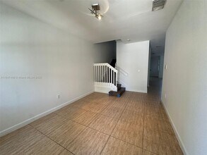 10717 NW 75th Terrace in Doral, FL - Building Photo - Building Photo
