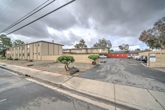 Driftwood Apartment in Concord, CA - Building Photo - Building Photo