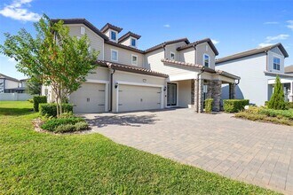 8000 Leaf Grv Cir in Orlando, FL - Building Photo - Building Photo