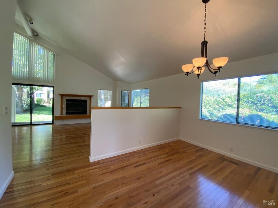 1846 Granger Ct in St Helena, CA - Building Photo