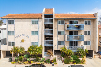 Villa Del Sol in Hermosa Beach, CA - Foto de edificio - Building Photo