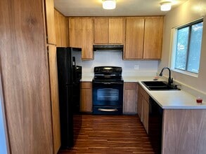 1811 E Grand Ave, Unit 192 in Escondido, CA - Foto de edificio - Building Photo