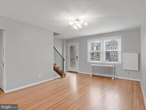 808 S Oak St in Arlington, VA - Building Photo - Building Photo