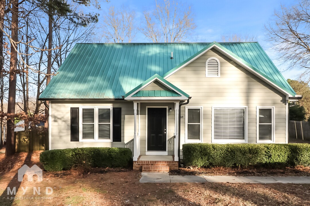 5605 Continental Way in Raleigh, NC - Building Photo