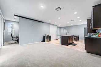44060 Buckeye Ct in Lancaster, CA - Foto de edificio - Building Photo