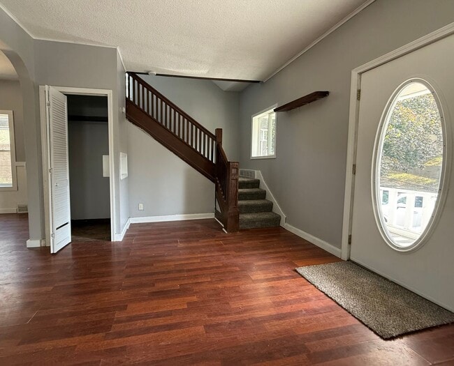 36 Charles St in Council Bluffs, IA - Building Photo - Building Photo