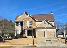 2015 Beckenham Walk Ln in Dacula, GA - Building Photo