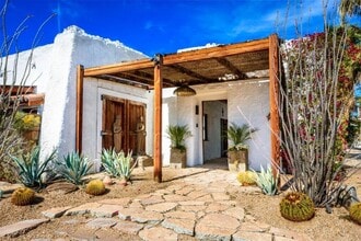 71607 Sahara Rd in Rancho Mirage, CA - Building Photo - Building Photo